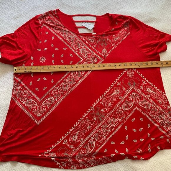 NEW CJ Banks red white handkerchief print open detail back stretch top shirt - Picture 9 of 10